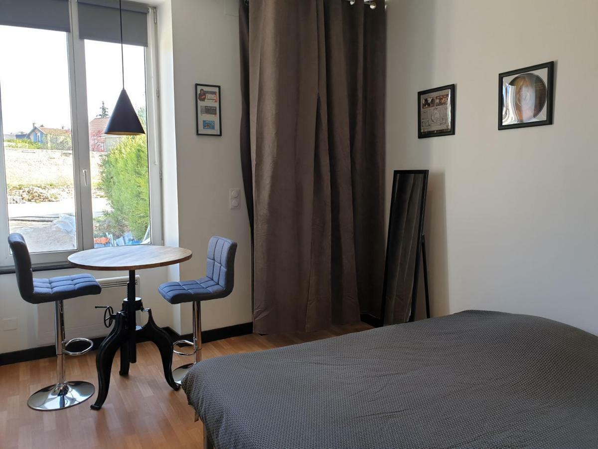 Appartement Le STUDIO vous accueille au cœur de Chaumont à Chaumont  Extérieur photo
